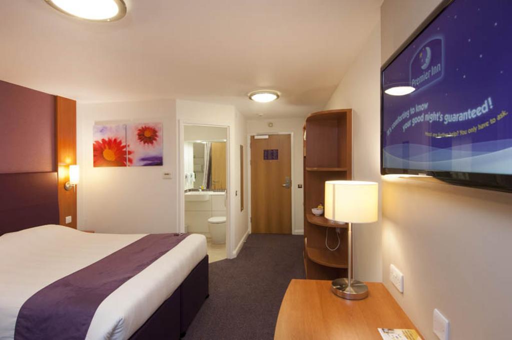 Premier Inn Dundee - 모니페스 외부 사진