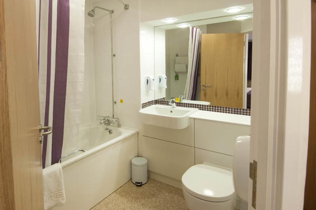 Premier Inn Dundee - 모니페스 객실 사진